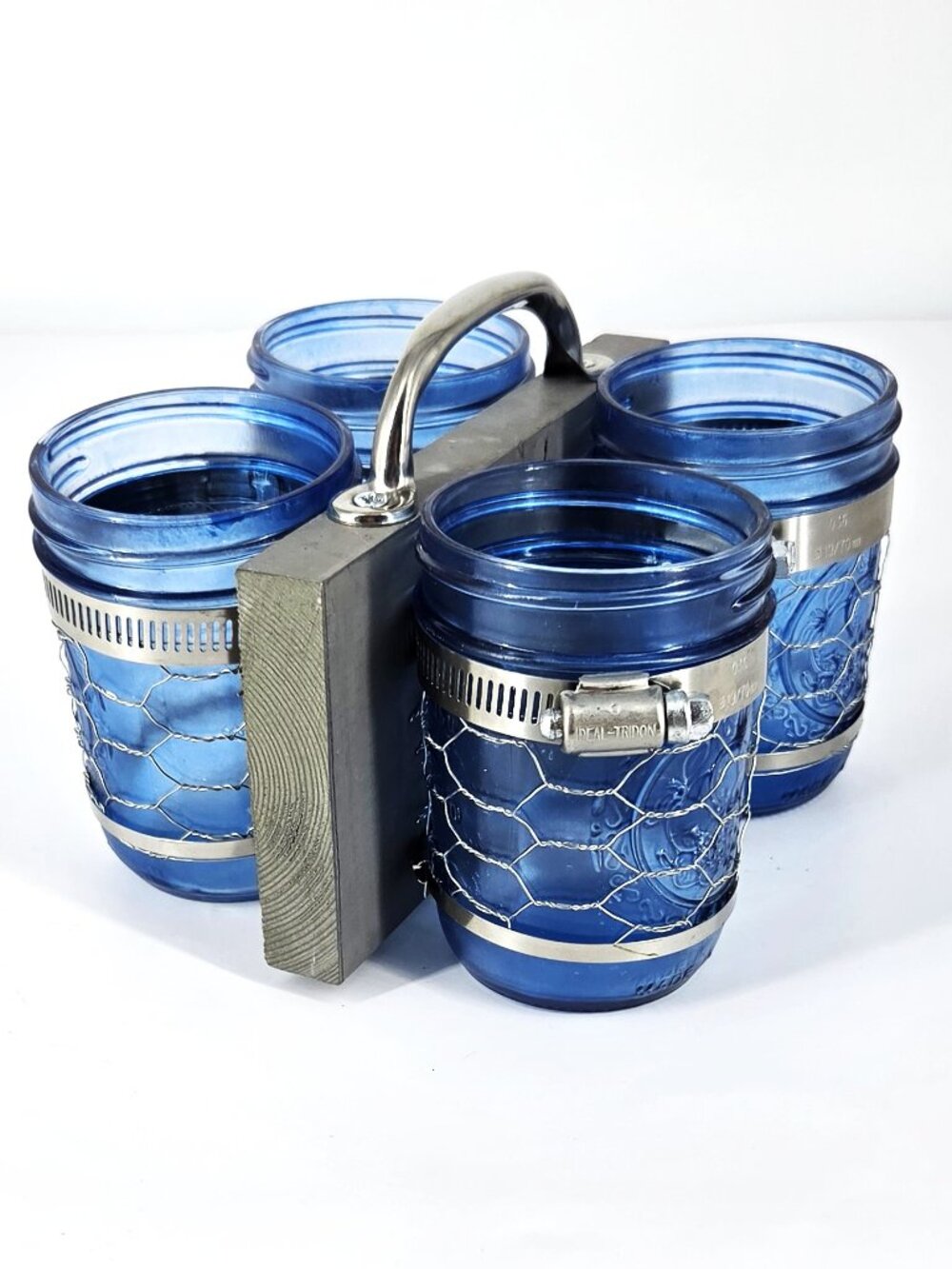 Farm Style Caddy 4 Blue 1/2 Pt. Jars, Chicken Wired Gray Wooden Center Handle